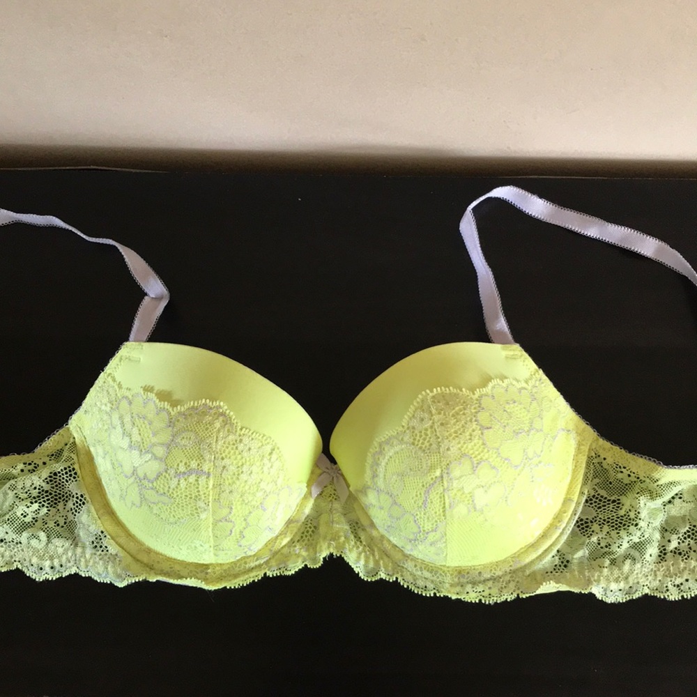 Victoria’s Secret Dream Angel Bra